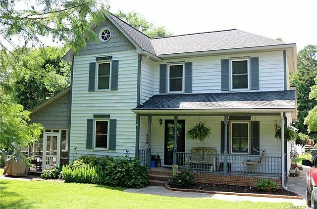 1st image of 524 Wonderwood Dr
