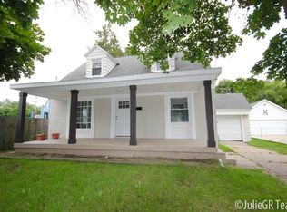 962 Garfield Ave NW, Grand Rapids, MI 49504