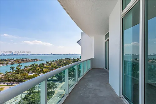 7900 Harbor Island Dr Photo 1