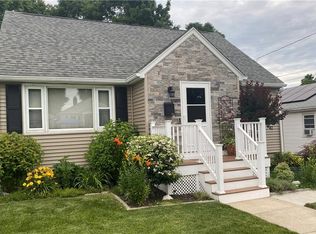 18 Lyman Ave, Johnston, RI 02919