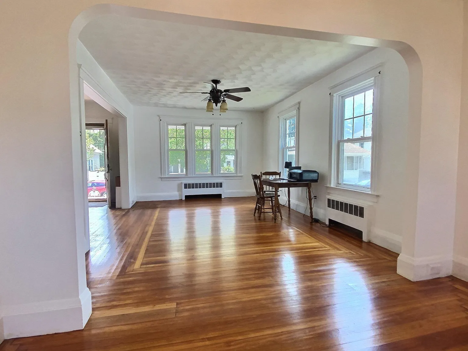 193 Rutherglen Ave — Photo 3