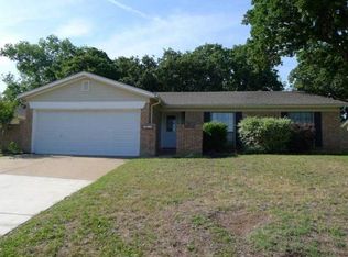 3412 Dorchester Dr, Bedford, TX 76021