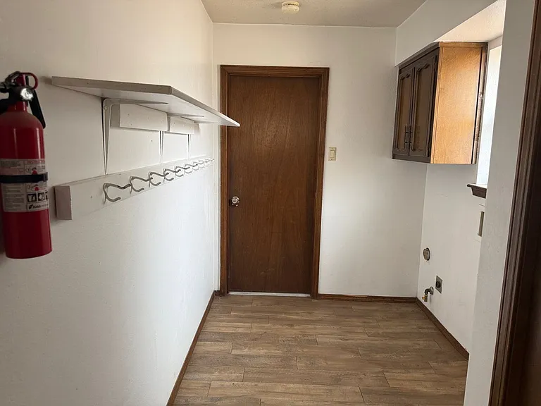 5310 Edwards Dr NE — Photo 7