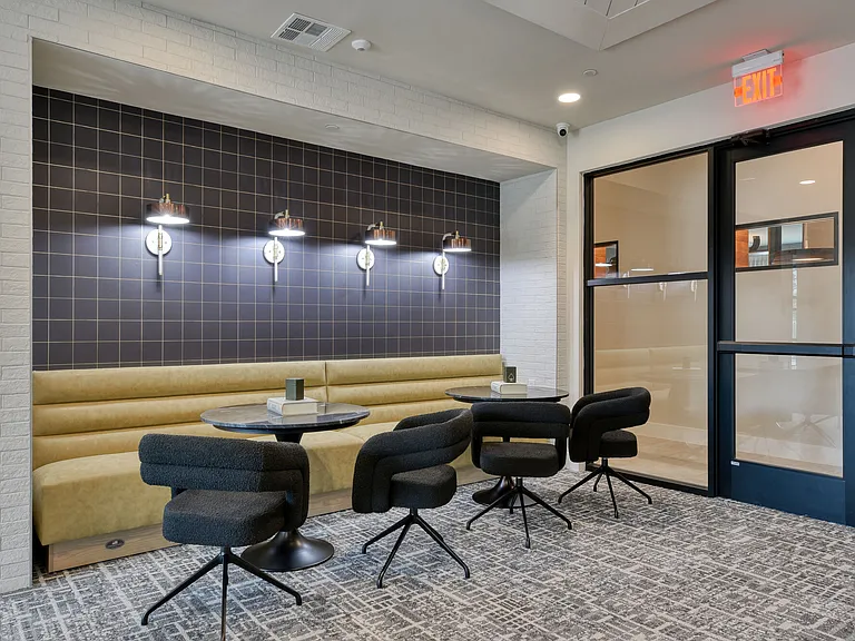 Lenox Grandview — Photo 22