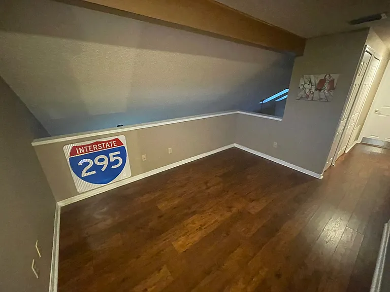 8151 Loch Lomond Ln — Photo 1