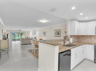 250 John F Kennedy Dr APT 101, Atlantis, FL 33462