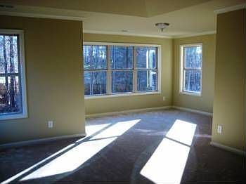5th image of 424 Dawson Manor Dr