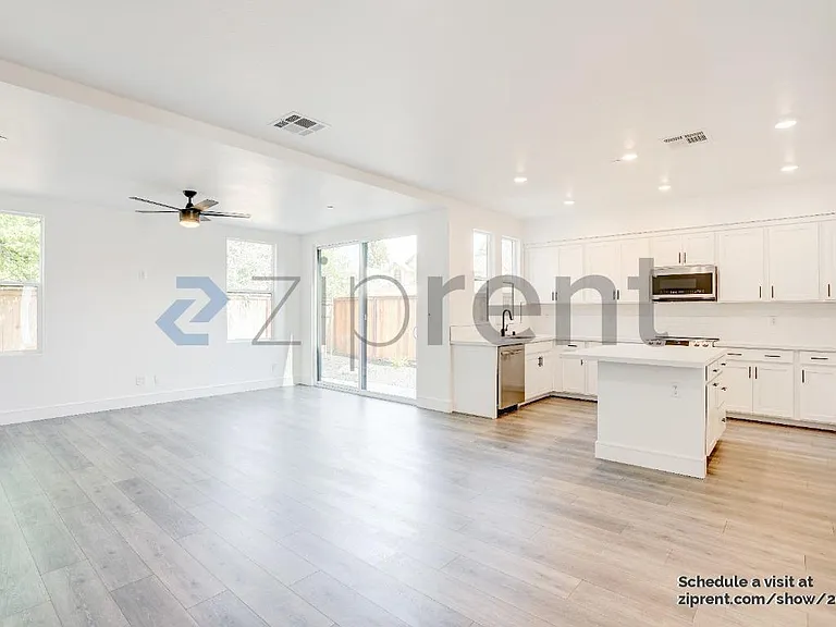 2203 Versaro Dr — Photo 6