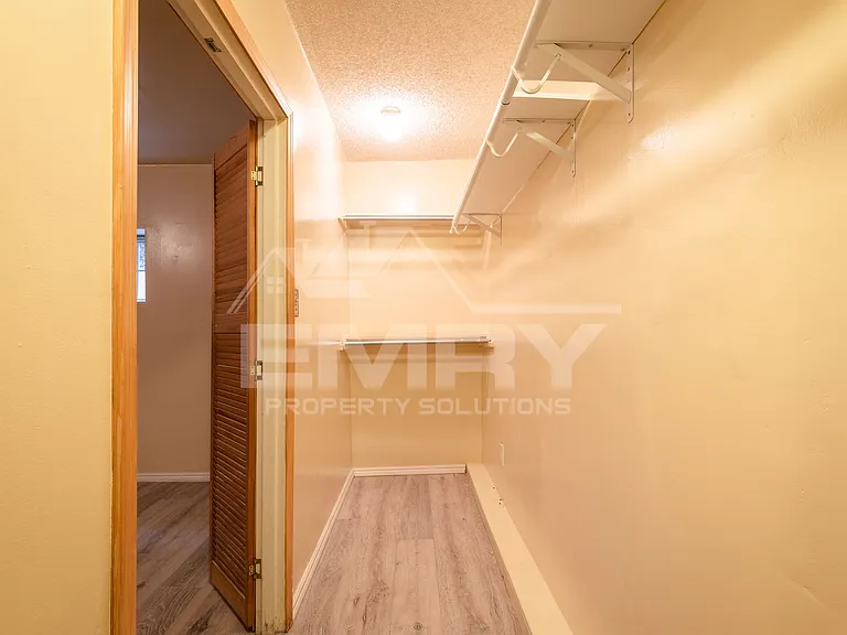 1125 S Evergreen Ave — Photo 11