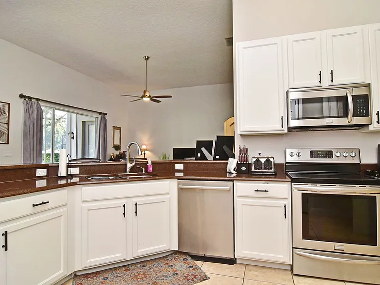 6173 Hedgesparrows Ln — Photo 24