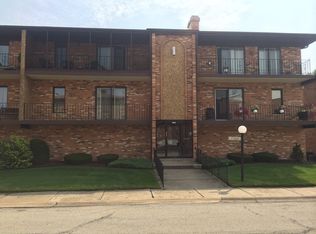 11337 Moraine Dr APT I, Palos Hills, IL 60465