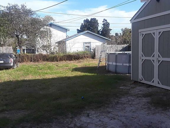 3rd image of 3741 Lynda Lee Dr