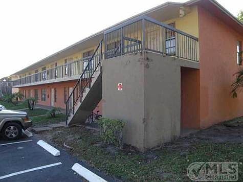 2nd image of 5120 Palm Hill Dr APT 224