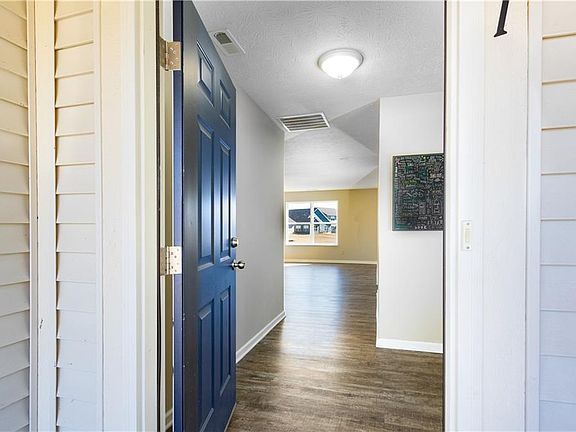 3rd image of 541 Wendover Ave