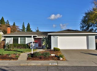 2160 Deerwood Dr, Martinez, CA 94553