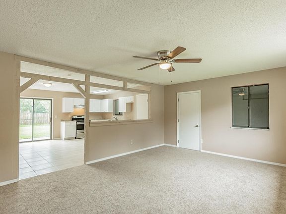 3rd image of 3116 Woodland Dr