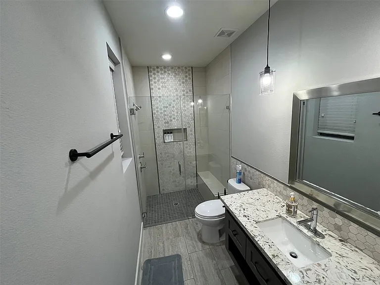 1503 Robin St #C — Photo 11