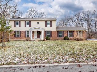 245 Kingshill Dr, Saint Louis, MO 63141