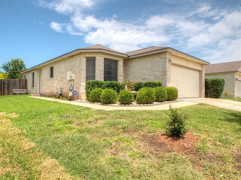 1st image of 1608 Mentone Dr