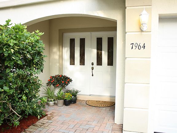 3rd image of 7964 Evelyn Ct #7964