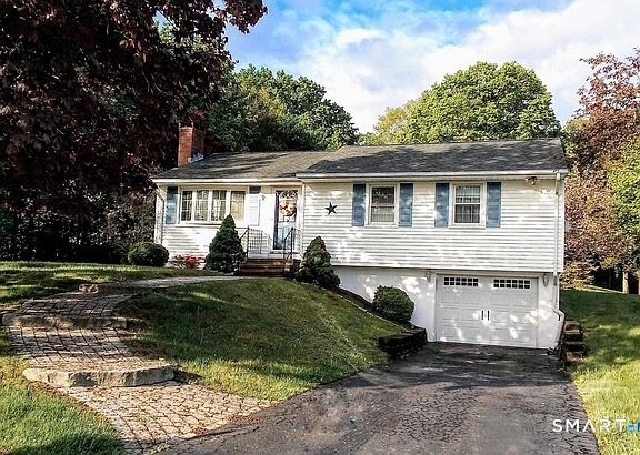 2nd image of 3 Loving Lane