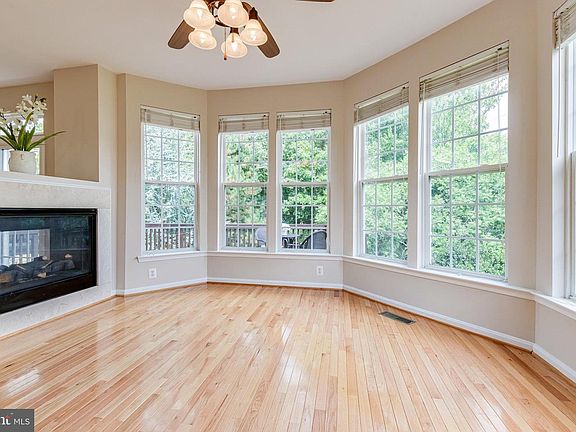 2nd image of 6489 Sutcliffe Dr