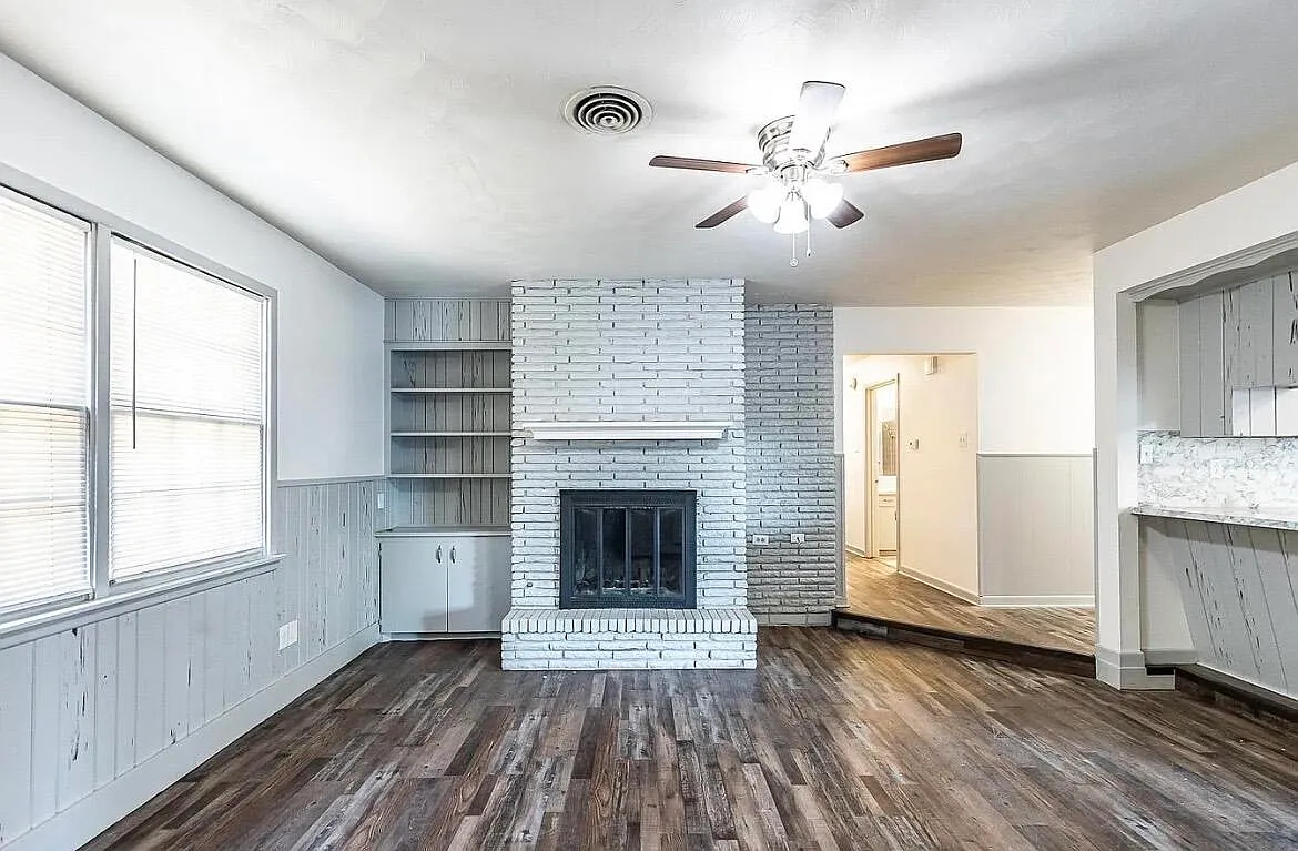 Building Photo - 5426 43rd St #5426