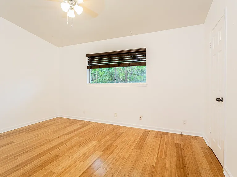 5601 Woodrow Ave #1-104 — Photo 8