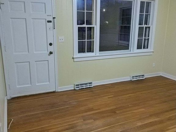 2nd image of 1206 Tabb Ave