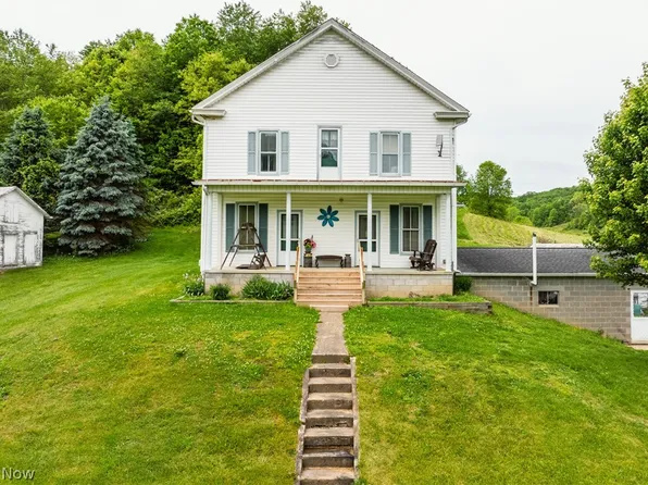6587 Barkley Rd SE, Uhrichsville, OH 44683