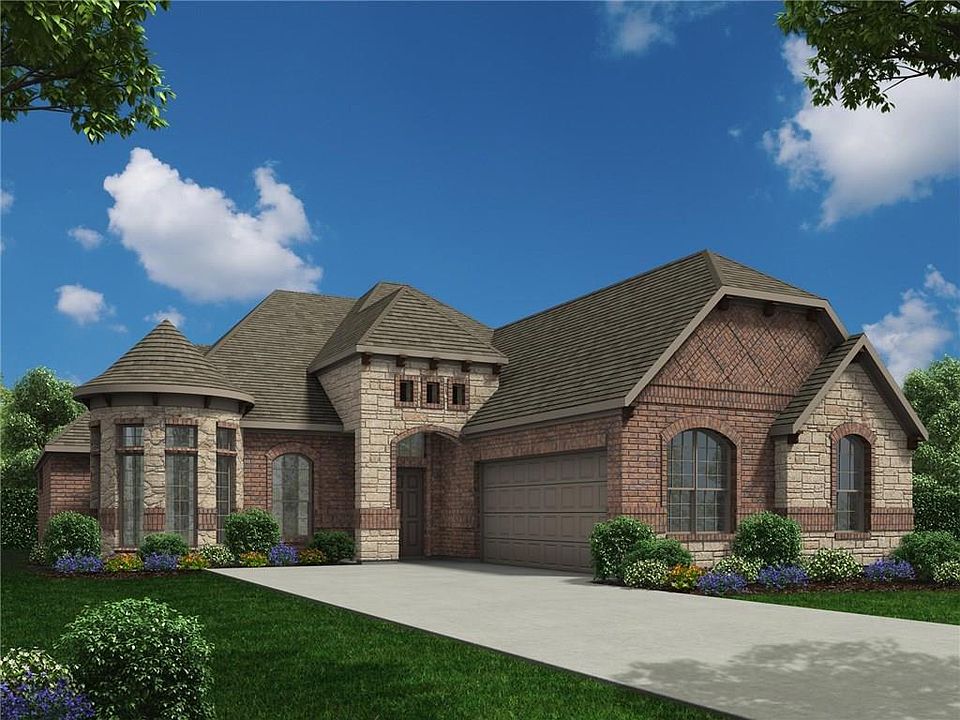 1st image of 131 Red Pine Dr