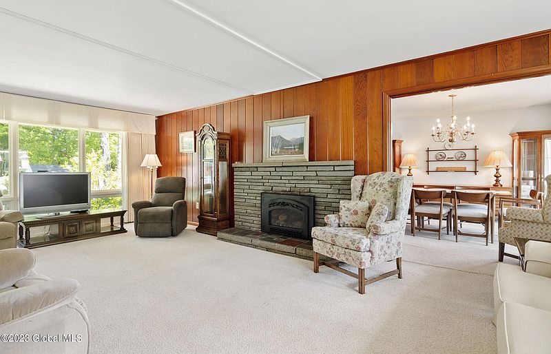 3rd image of 4 Beechwood Avenue