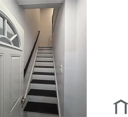 3408 Goodman St #A — Photo 8