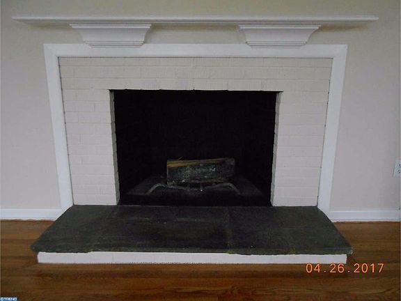 2nd image of 112 Glen Berne Dr