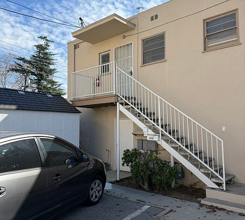 2nd image of 1316 N Dominion Ave