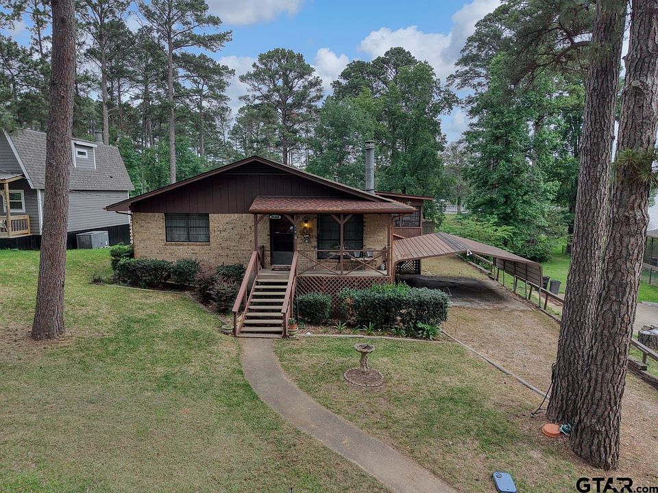 1st image of 21945 Brierwood Dr