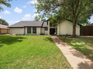 922 Thoreau Ln, Allen, TX 75002
