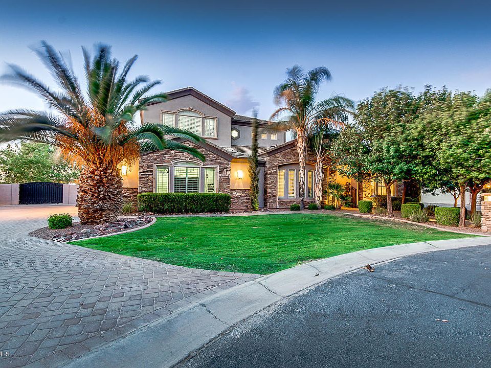1st image of 2818 E Waterman Ct