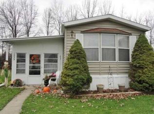1539 Lee Ln, Grove City, PA 16127