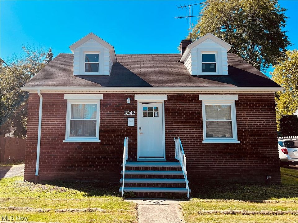 1st image of 1049 Bell Ct