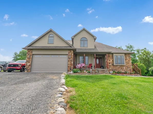 2705 Koylette Rd, Marlette, MI 48453