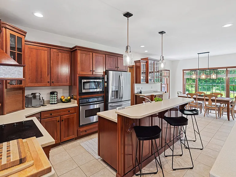 2504 Ron Dr — Photo 10