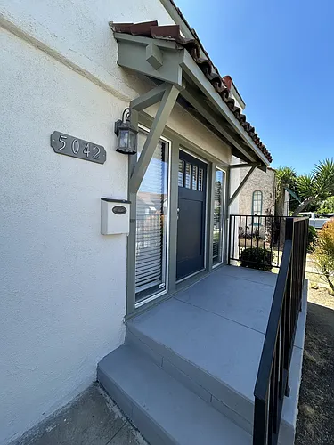 5042 Los Robles St #5042 Photo 1
