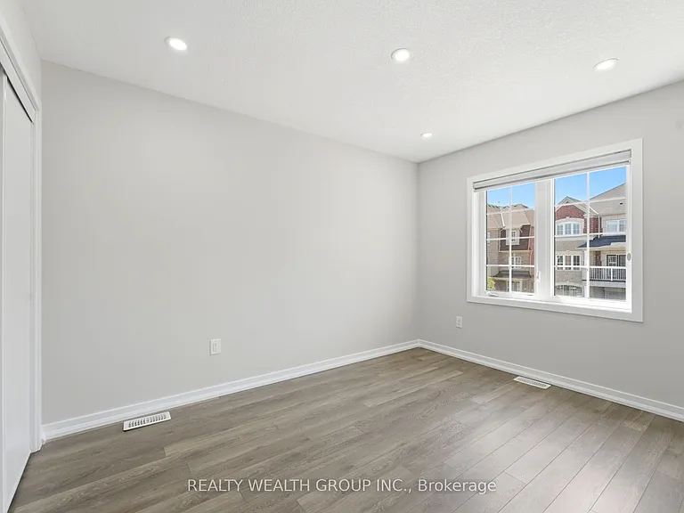 112 Golden Springs Dr — Photo 21