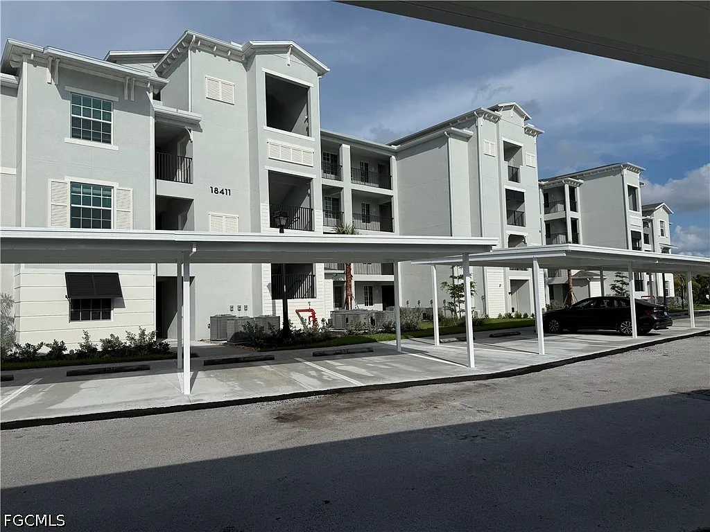 2 bed, 2.0 bath, 1154 sqft, $1,800 — Photo 1