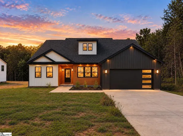 488 Skyline Dr, Campobello, SC 29322