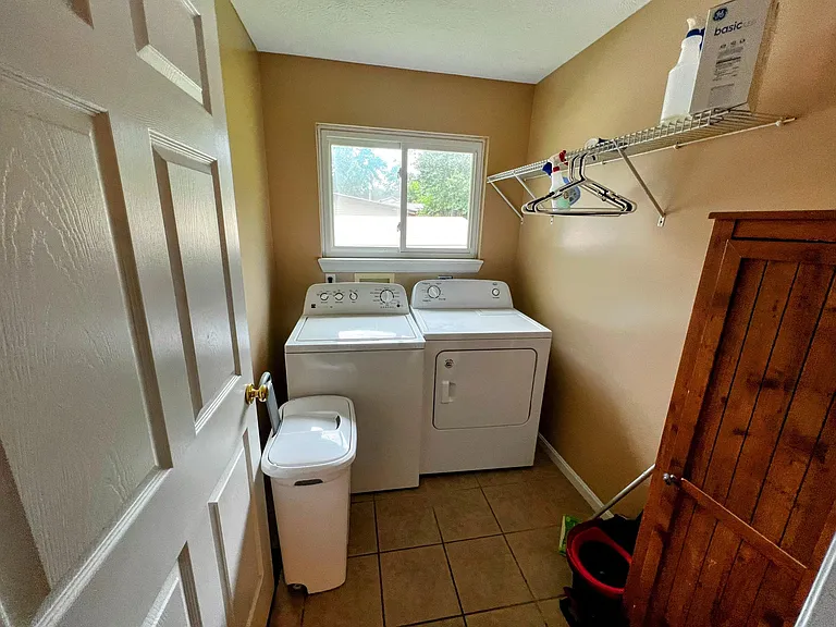 828 Dry Creek Rd — Photo 14