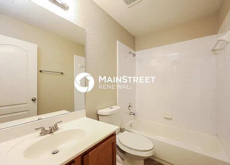 10211 Round Rock Way — Photo 13