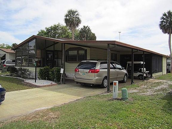 2nd image of 2361 Lakeside Dr
