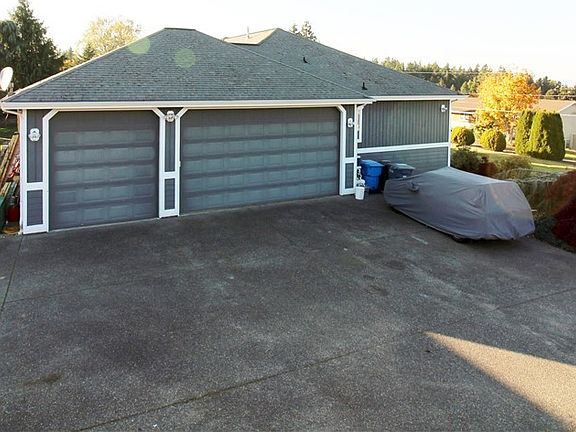 3rd image of 4414 49th Street Ct E
